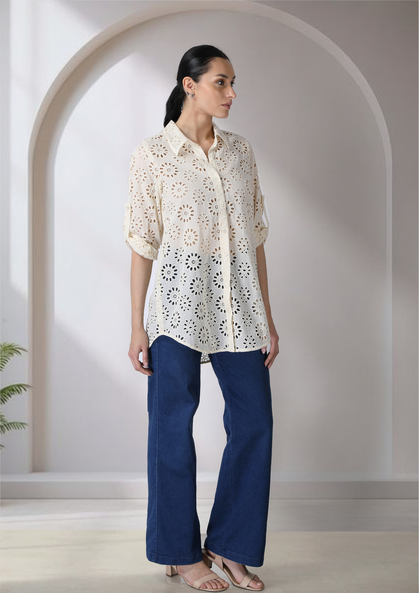 Timeless Essential Collar Shirt With Buttoned