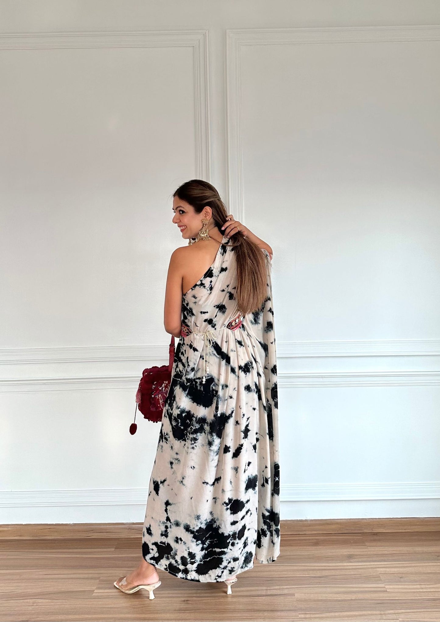 ONE SHOULDER DRAPE DRESS