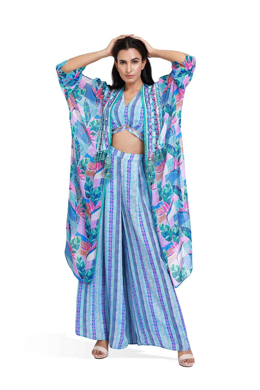 Tivra Fluid Cape Set