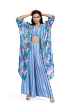 Tivra Fluid Cape Set