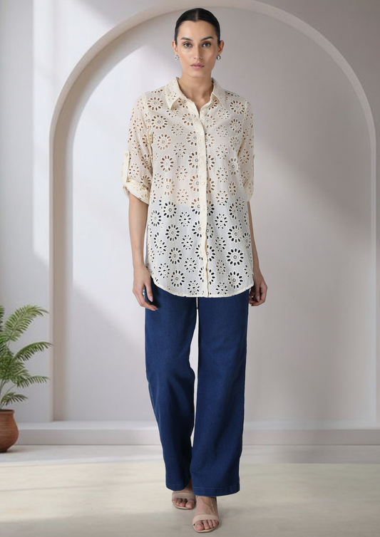 Timeless Essential Collar Shirt With Buttoned