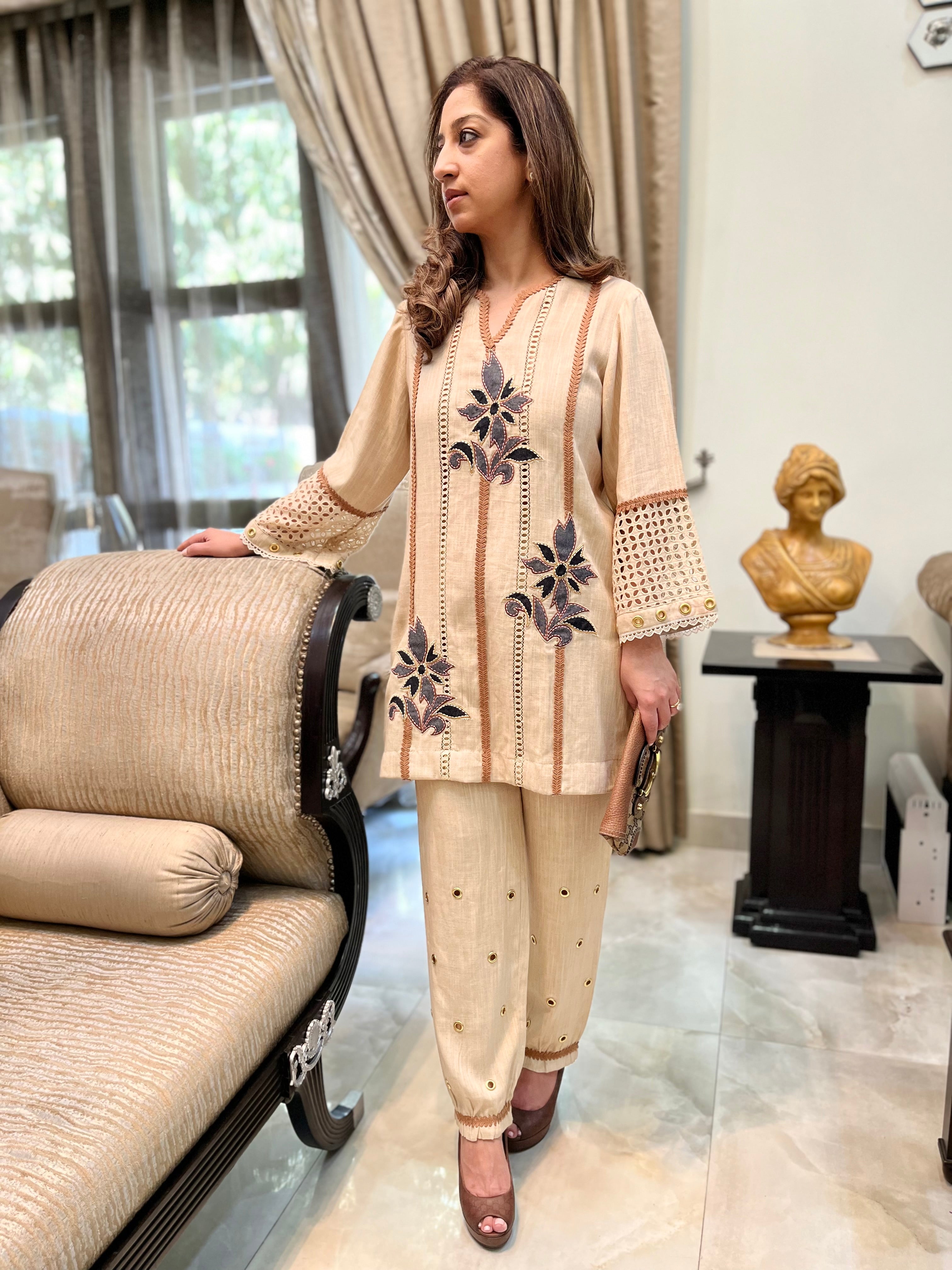 Amaya Linen Kurta Set