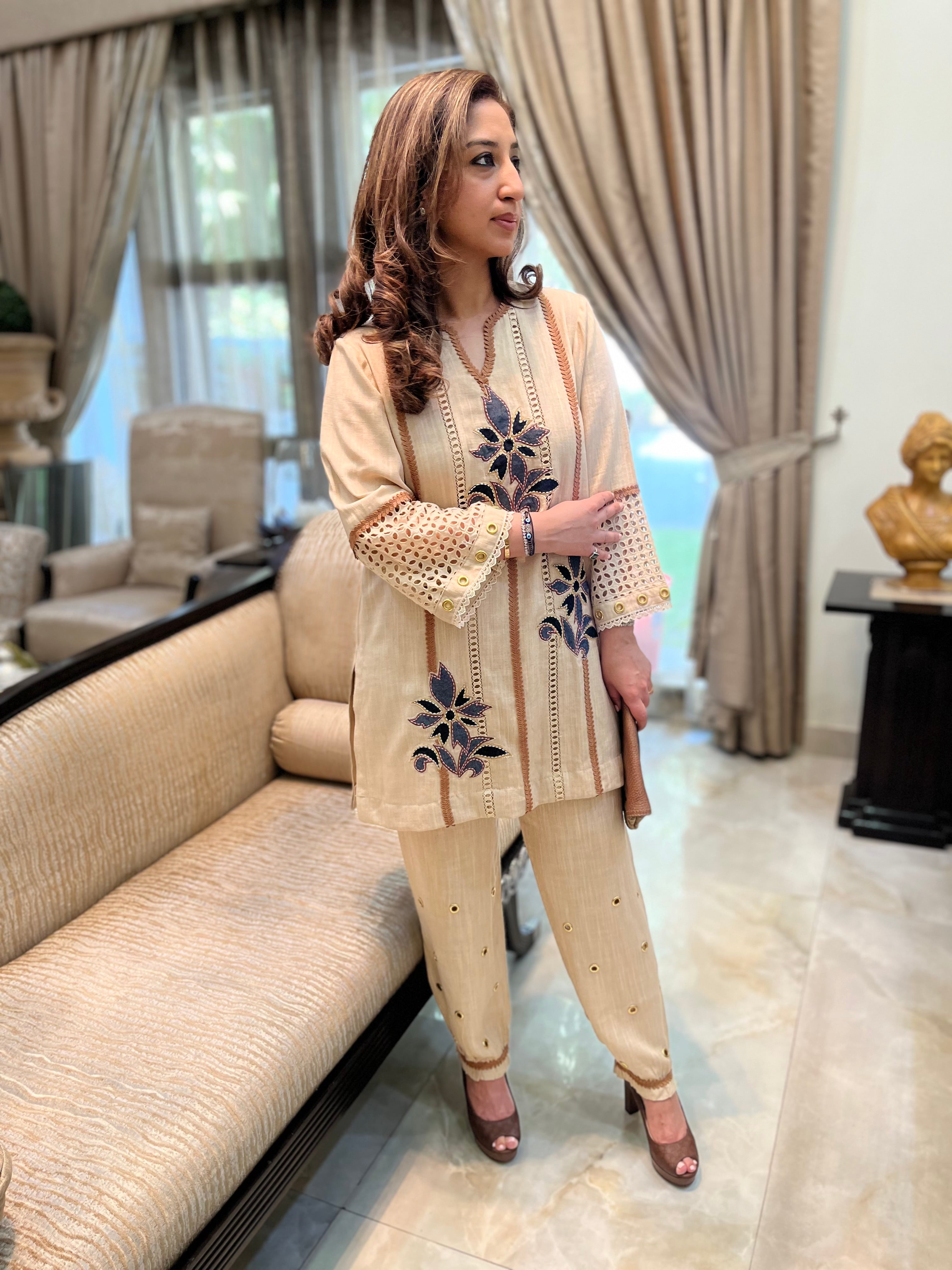 Amaya Linen Kurta Set