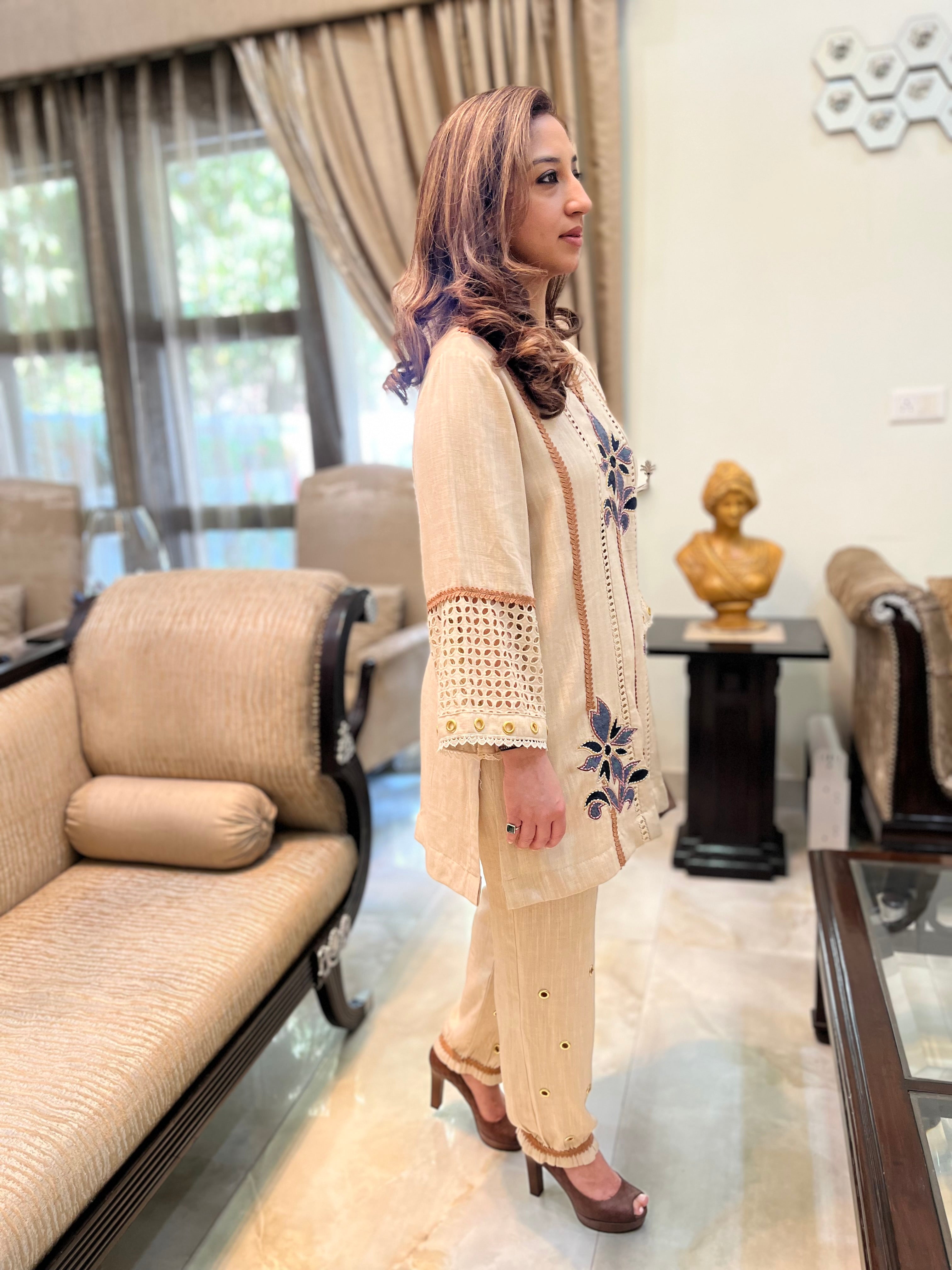 Amaya Linen Kurta Set