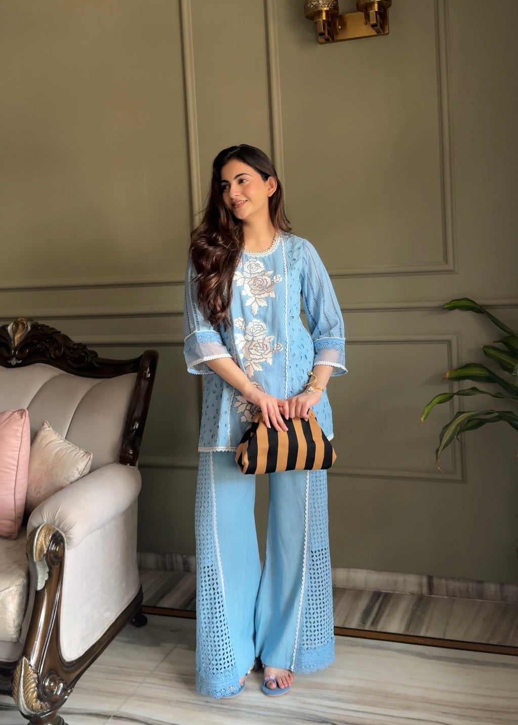 Priya Linen Kurta Set