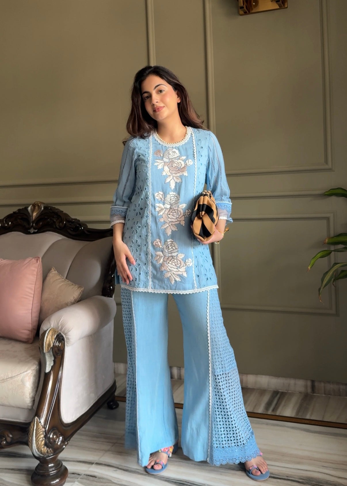 Priya Linen Kurta Set